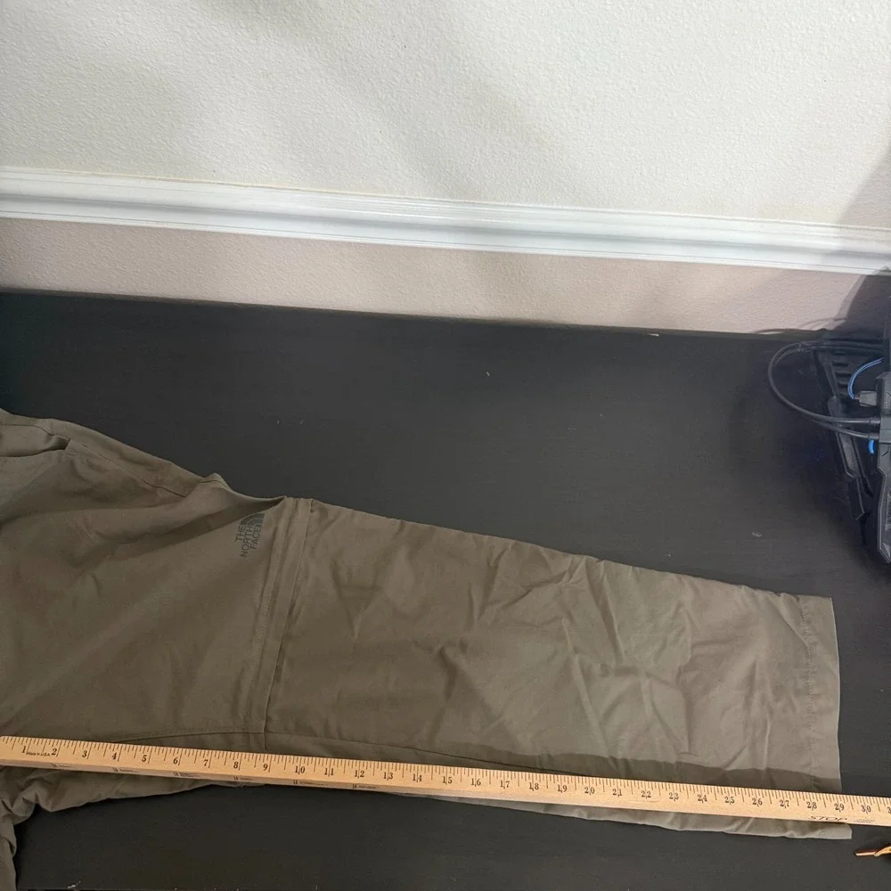 The North Face Convertible Pants Men's 38‎ Taupe 100% Nylon Snap Hiking Outdoor
